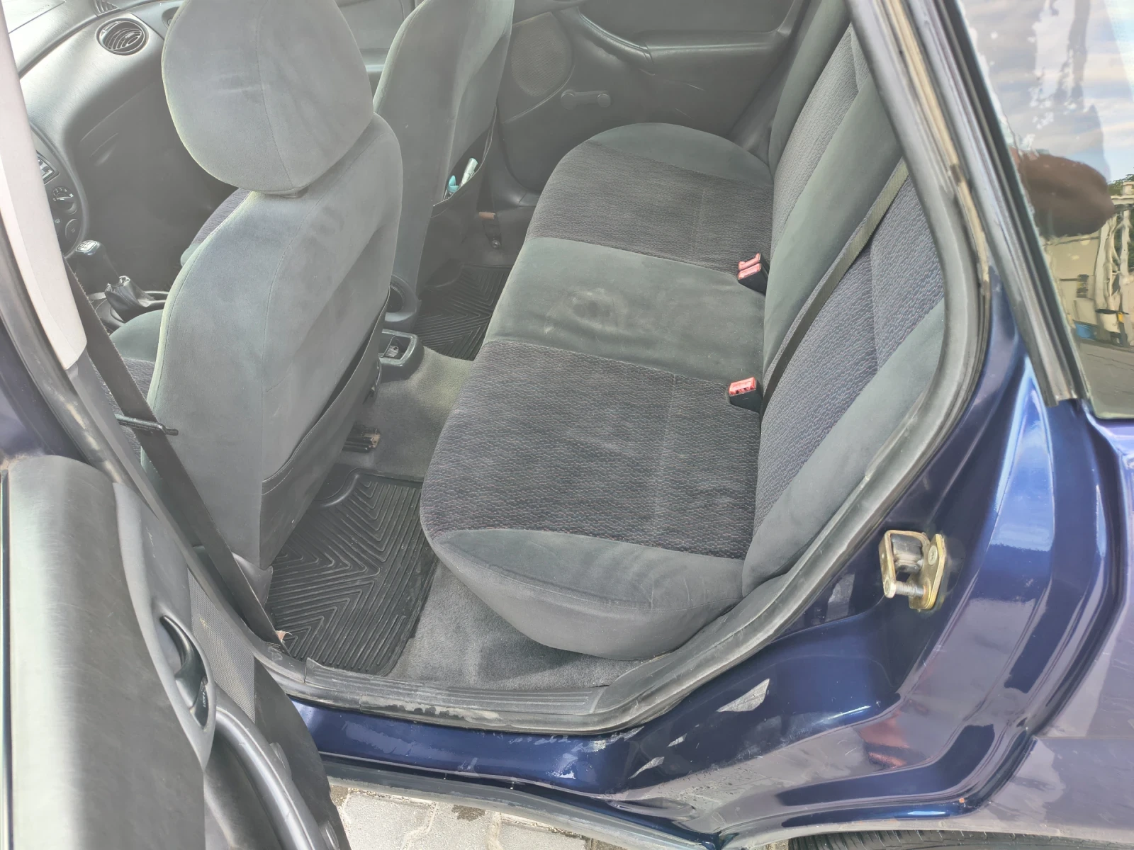 Ford Focus 1.6 бензин/газ, снимка 12 - Автомобили и джипове - 55756316