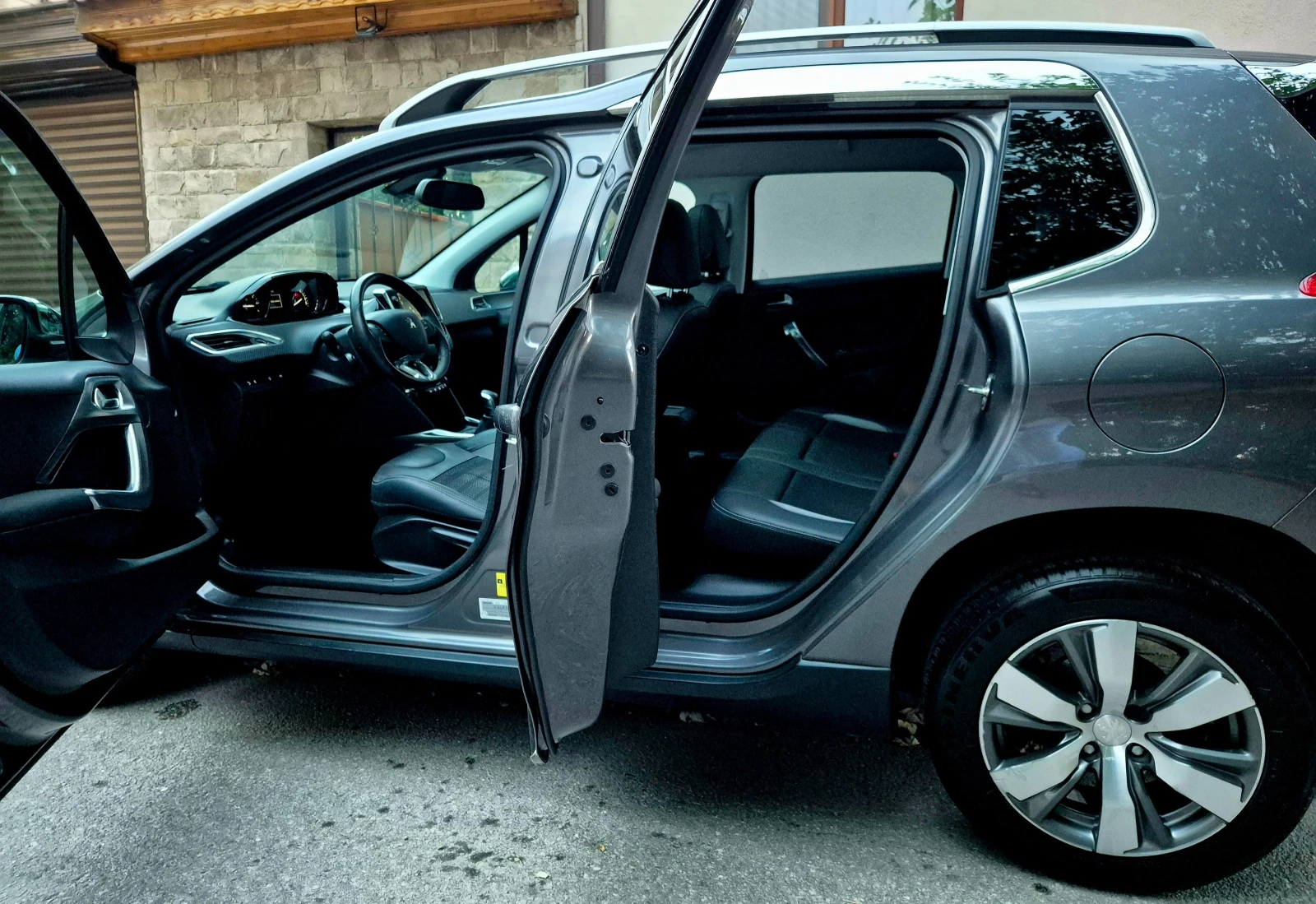 Peugeot 2008 1.6i-ALLURE-����-������ | Mobile.bg � ����������� 12