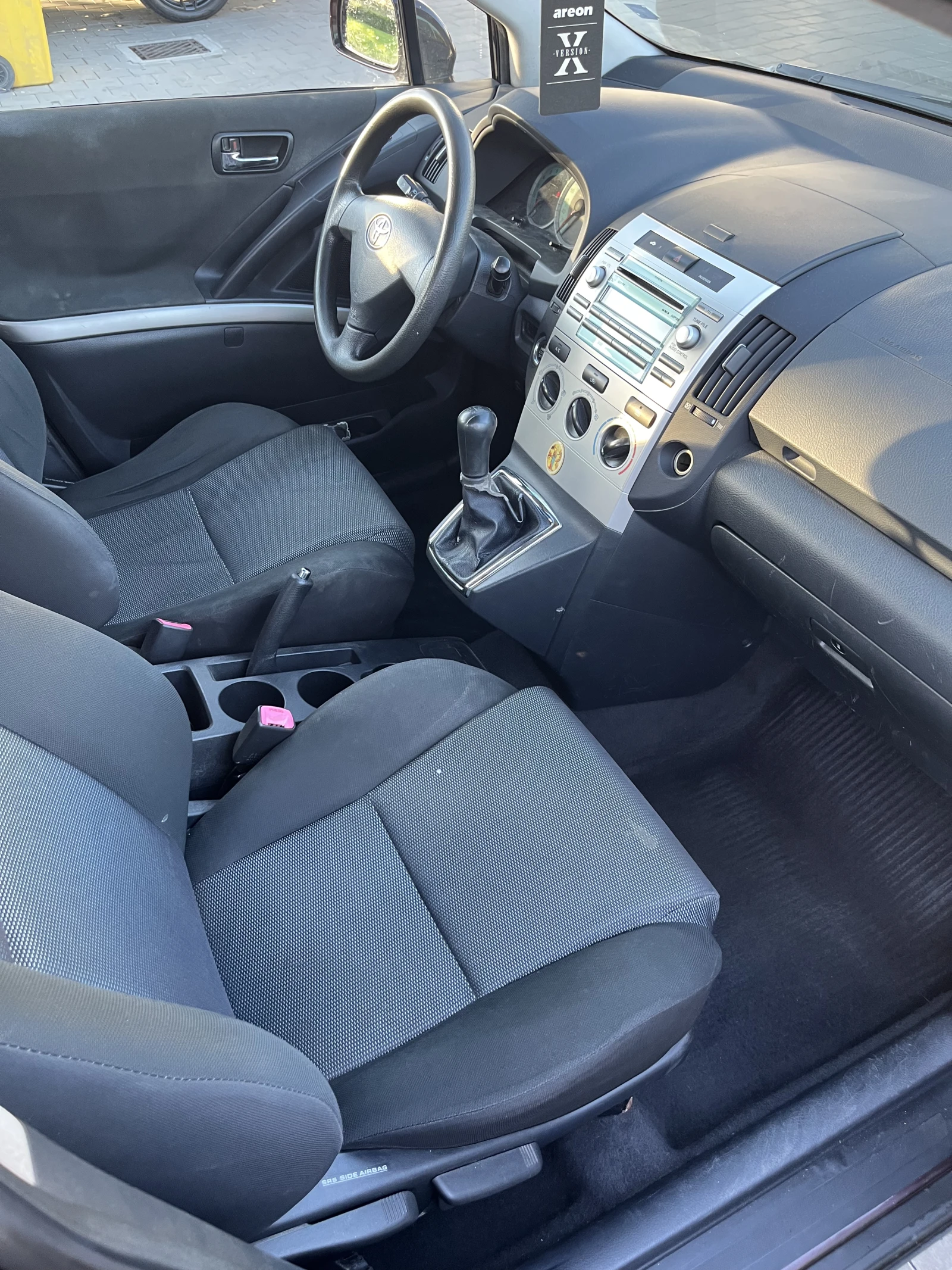 Toyota Corolla verso Facelift, снимка 7 - Автомобили и джипове - 55993510