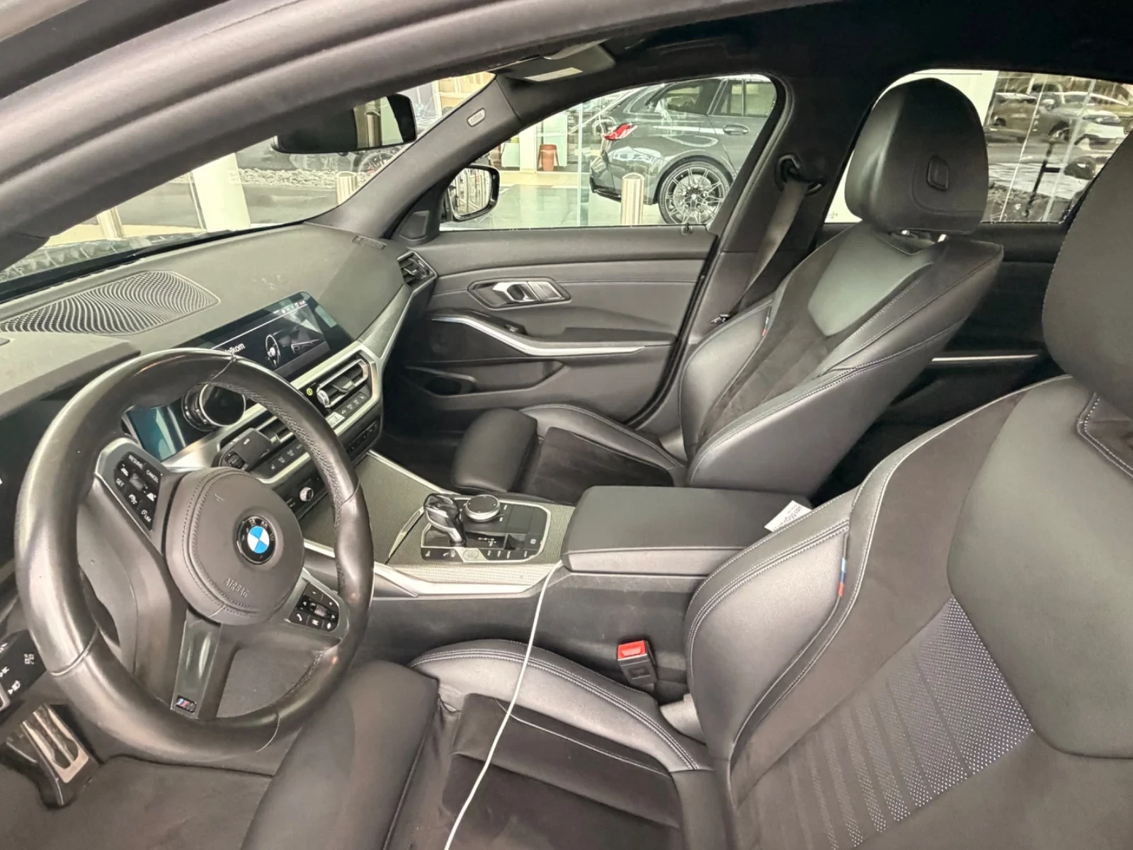 BMW 330 Plug-In Hybrid M-Sport Laser HeadUp Ambient Hi-Fi, снимка 7 - Автомобили и джипове - 56221390