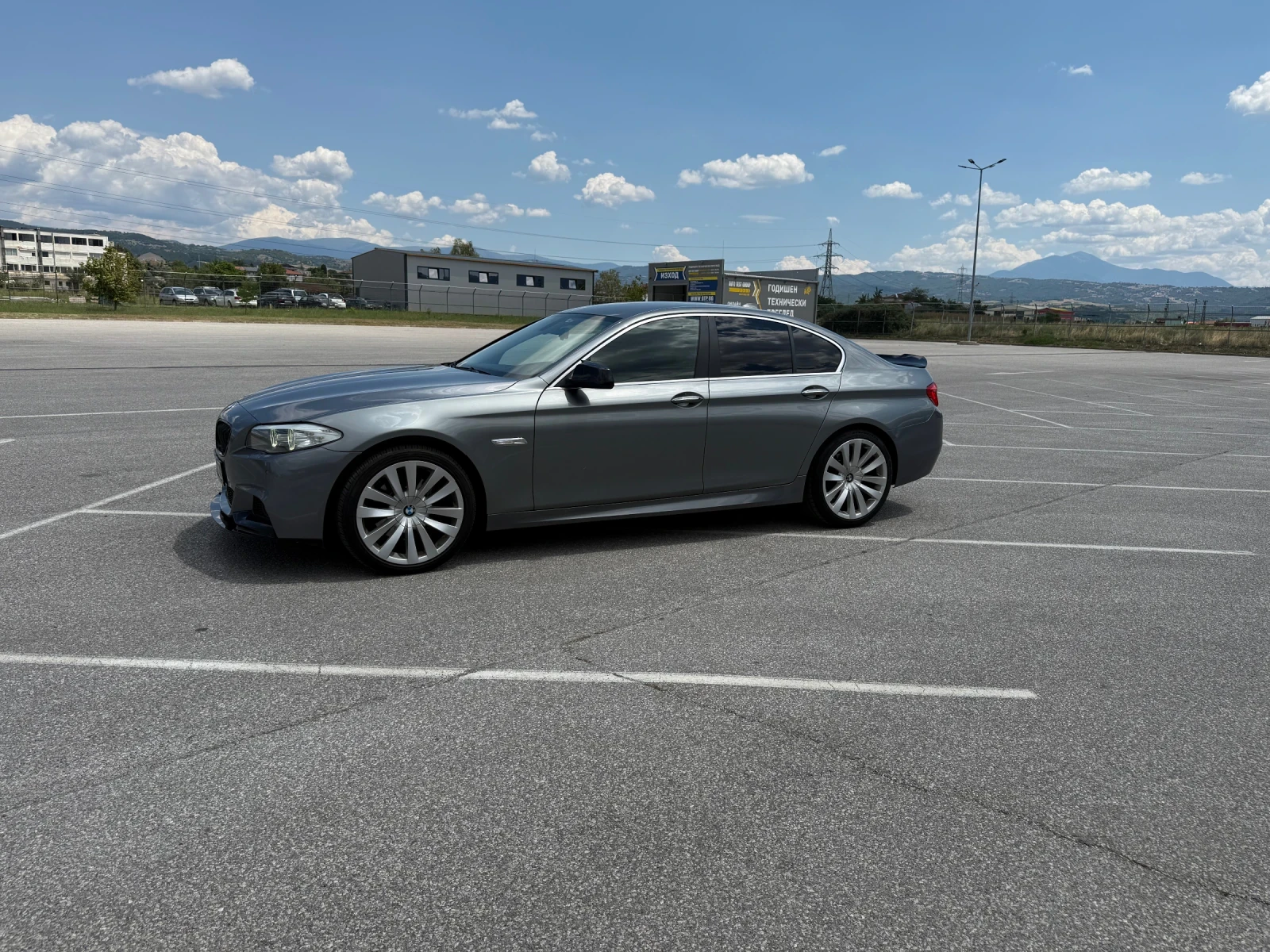 BMW 525, снимка 2 - Автомобили и джипове - 56734530