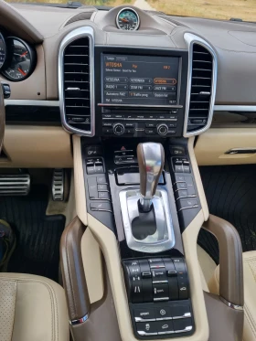 Porsche Cayenne 4.8 GTS 2013 г, снимка 13