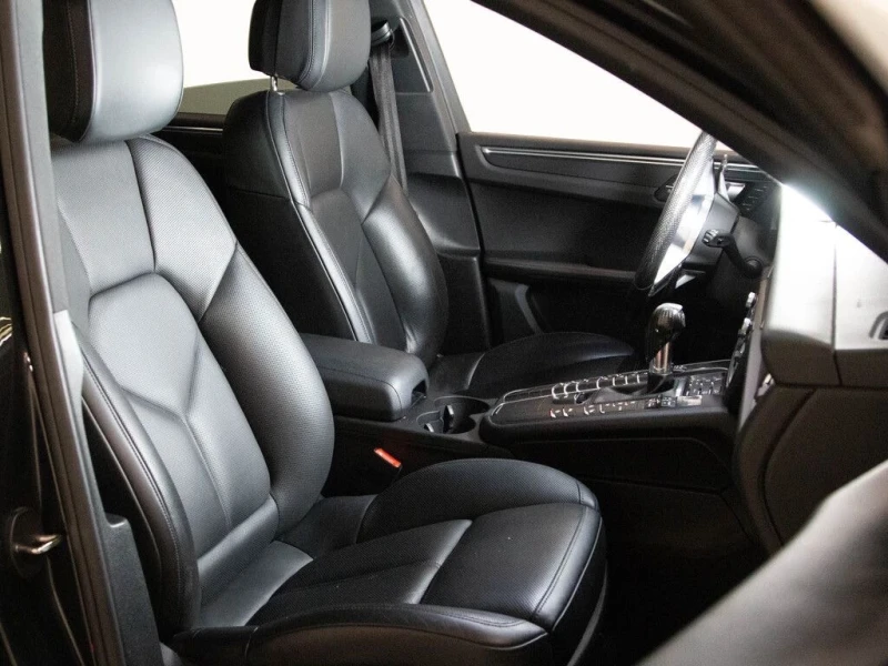 Porsche Macan 2019* Bose* Обдухване* Подгрев* Камера* 7PDK* Matr, снимка 4 - Автомобили и джипове - 52317614