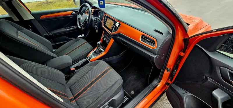 VW T-Roc 4Motion, снимка 10 - Автомобили и джипове - 51959456