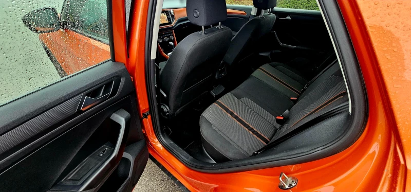 VW T-Roc 4Motion, снимка 9 - Автомобили и джипове - 51959456