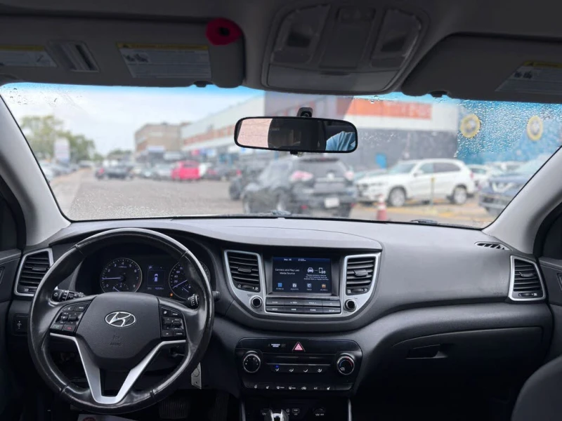 Hyundai Tucson 2.0L SEL FWD, снимка 14 - Автомобили и джипове - 52695987