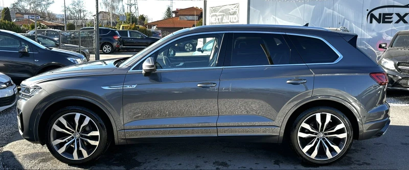 VW Touareg 3.0TDI 286HP R-LINE PANO CAM DISTRONIC EU6D-TEMP, снимка 8 - Автомобили и джипове - 52737027