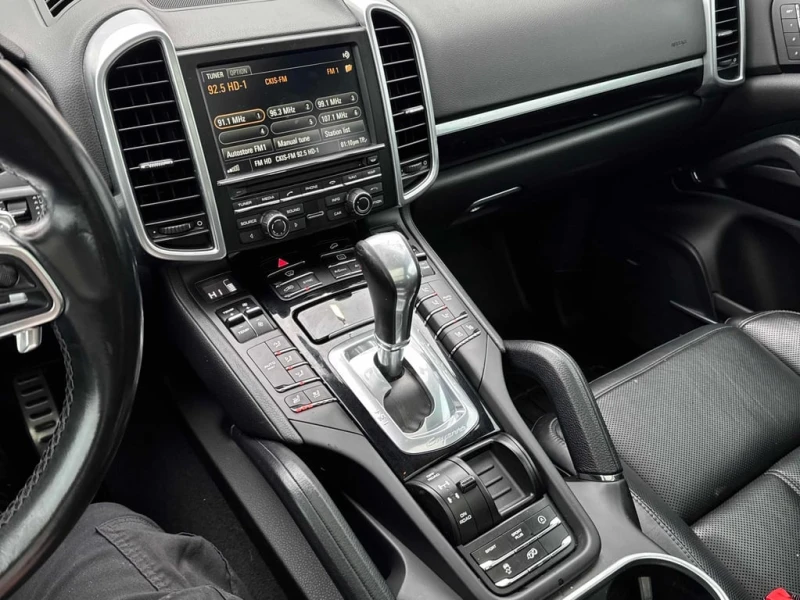 Porsche Cayenne / S / ОБДУХВАНЕ / PANO / CARFAX, снимка 9 - Автомобили и джипове - 53270625