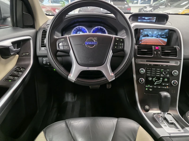 Volvo XC60 D5 | AWD | R-design | Facelift , снимка 7 - Автомобили и джипове - 53358977