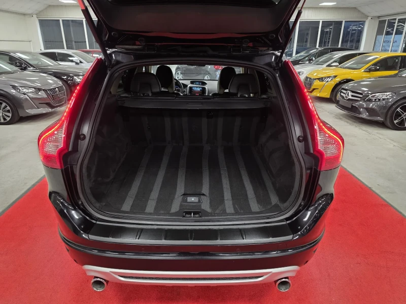 Volvo XC60 D5 | AWD | R-design | Facelift , снимка 15 - Автомобили и джипове - 53358977