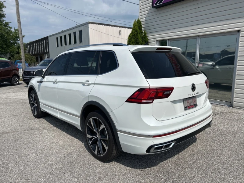 VW Tiguan Highline R-Line* Кожа* Подгрев* НАВИ* KEYLESS* , снимка 4 - Автомобили и джипове - 53404410