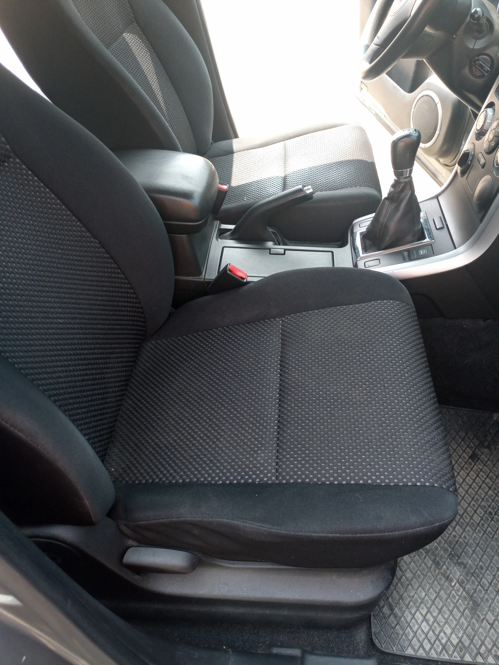 Suzuki Grand vitara 2.0 Газ-бензин - изображение 10