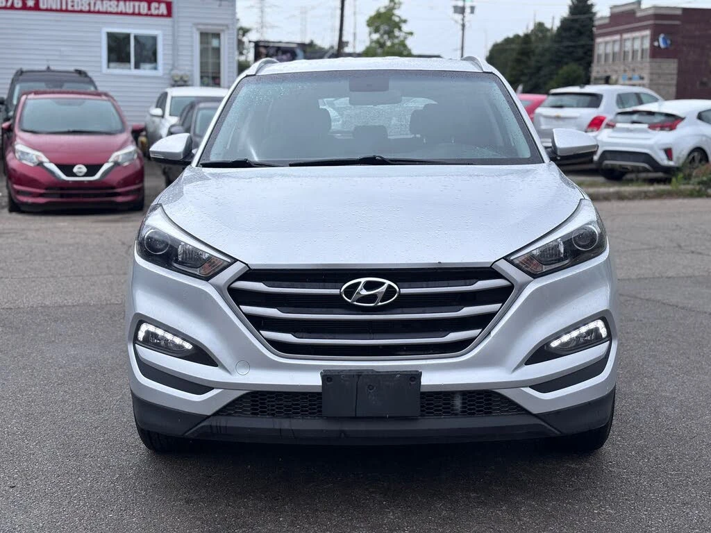 Hyundai Tucson 2.0L SEL FWD - изображение 2
