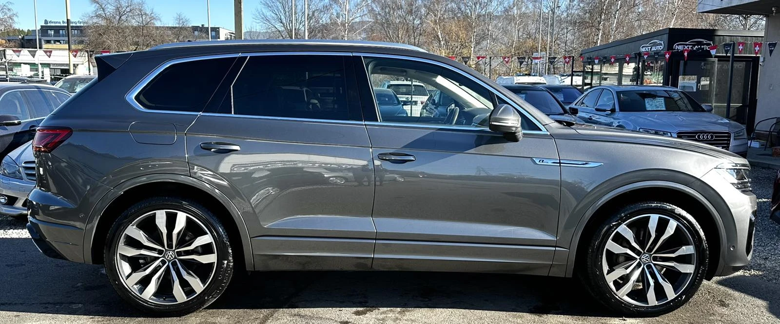 VW Touareg 3.0TDI 286HP R-LINE PANO CAM DISTRONIC EU6D-TEMP | Mobile.bg   4