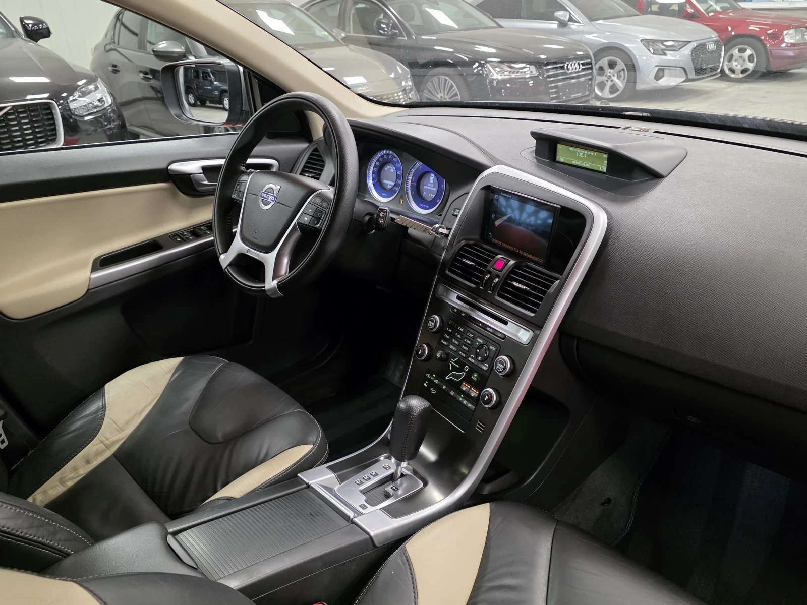 Volvo XC60 D5 | AWD | R-design | Facelift  | Mobile.bg � ����������� 11