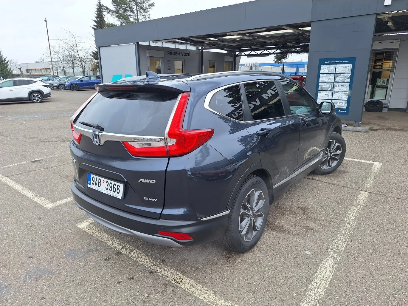 Honda Cr-v 2.0 i-VTEC/ Hybrid/ CVT/ 4WD/ Lifestyle/ Очакван! , снимка 4 - Автомобили и джипове - 53916438