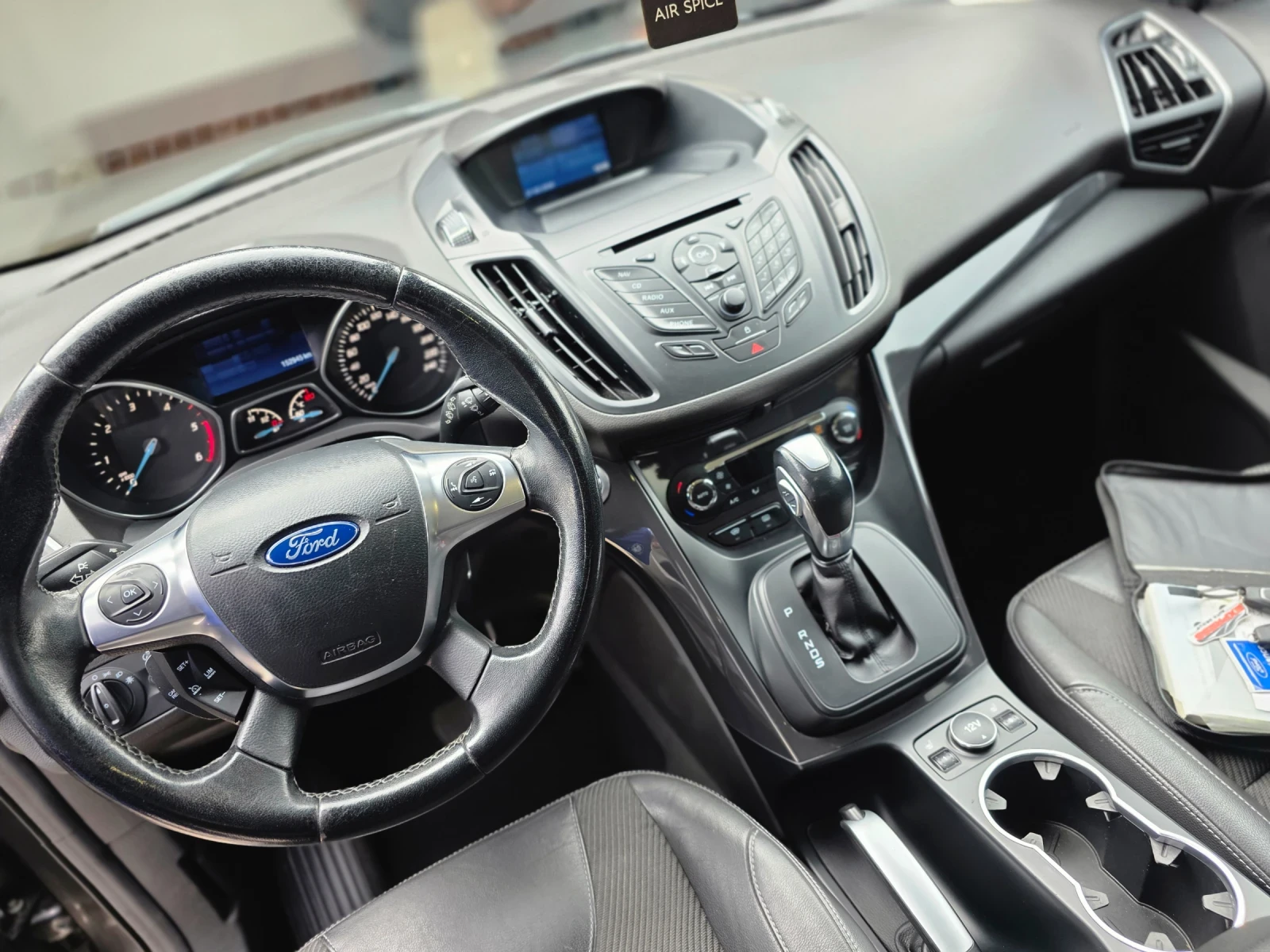 Ford Kuga, снимка 11 - Автомобили и джипове - 54000893