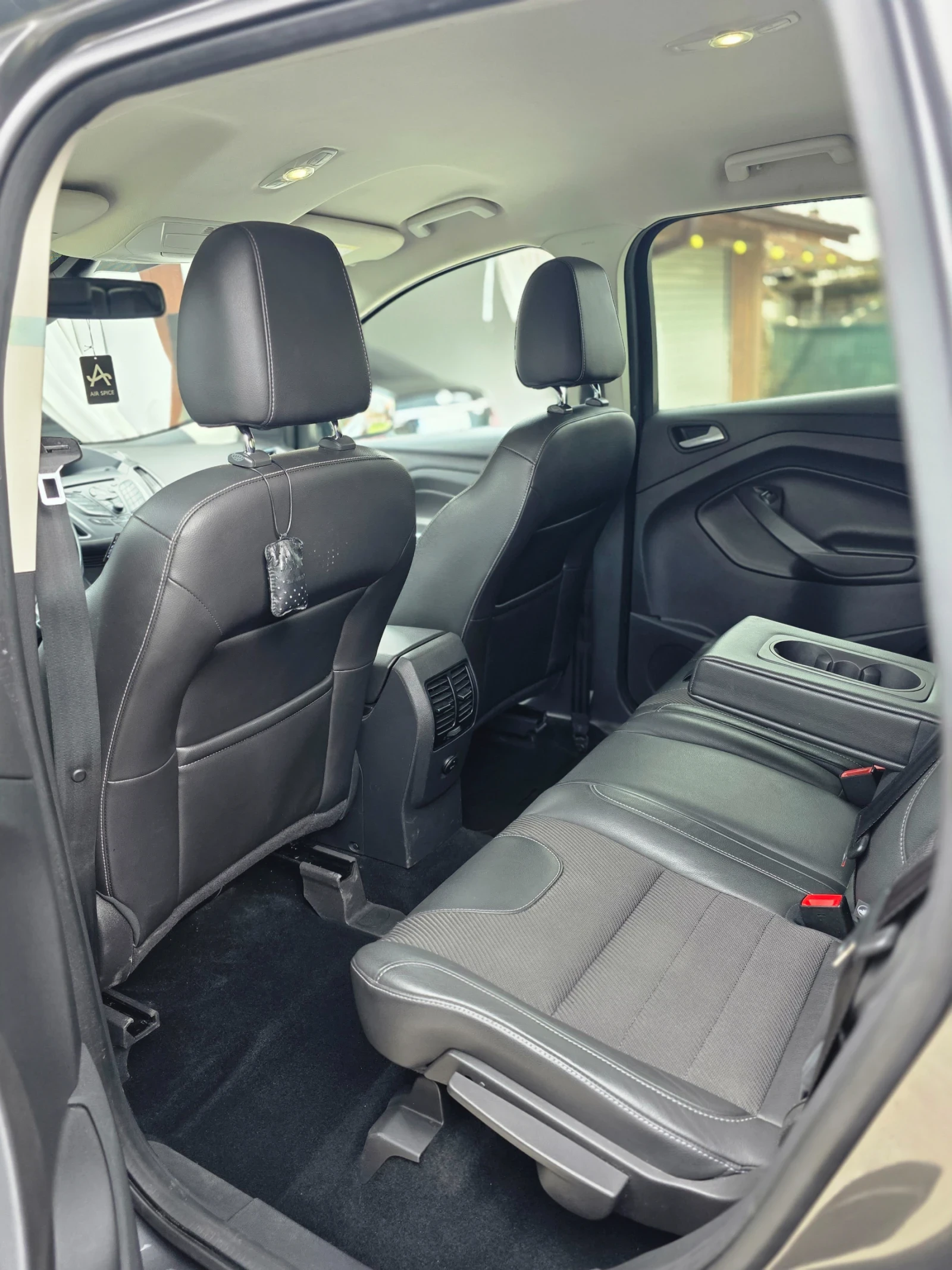 Ford Kuga, снимка 12 - Автомобили и джипове - 54000893