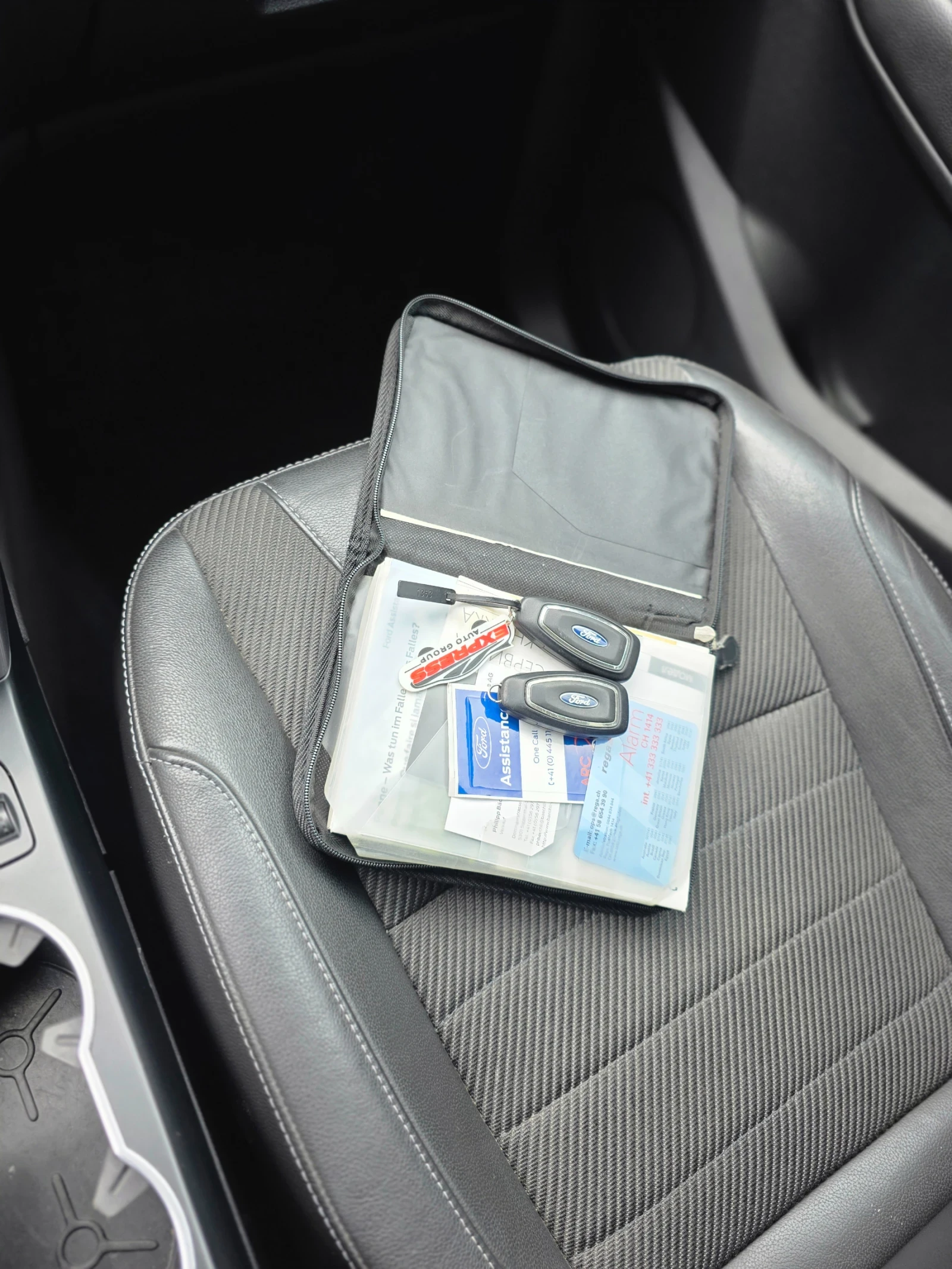 Ford Kuga, снимка 10 - Автомобили и джипове - 54000893