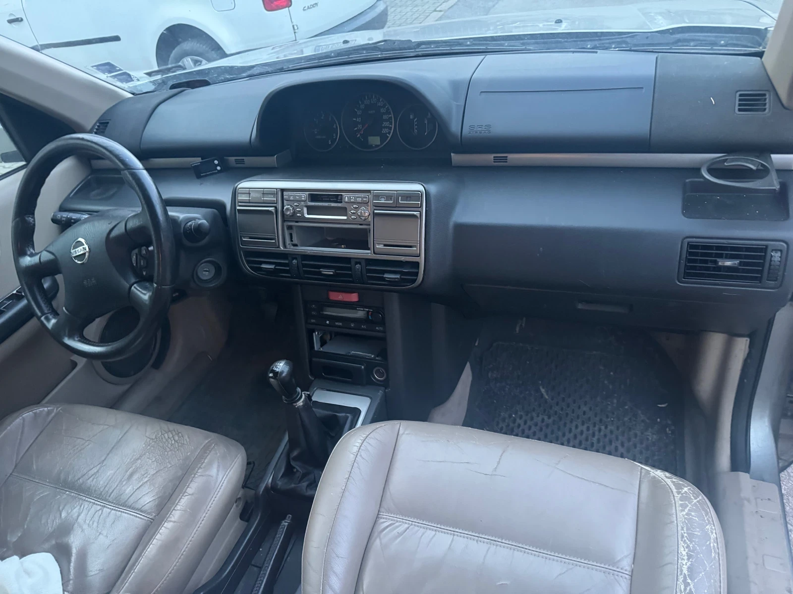 Nissan X-trail, снимка 16 - Автомобили и джипове - 54648315