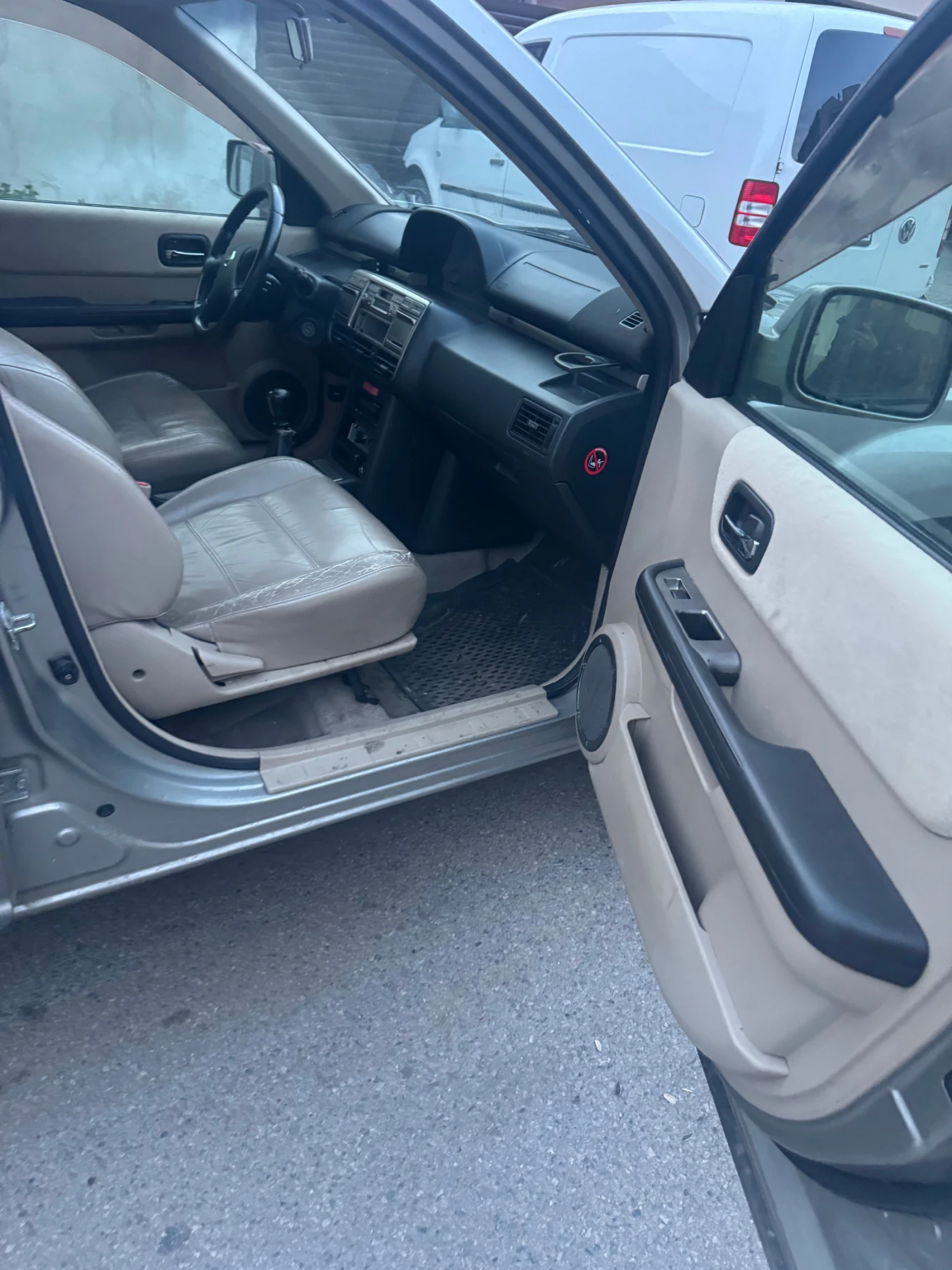 Nissan X-trail, снимка 15 - Автомобили и джипове - 54648315