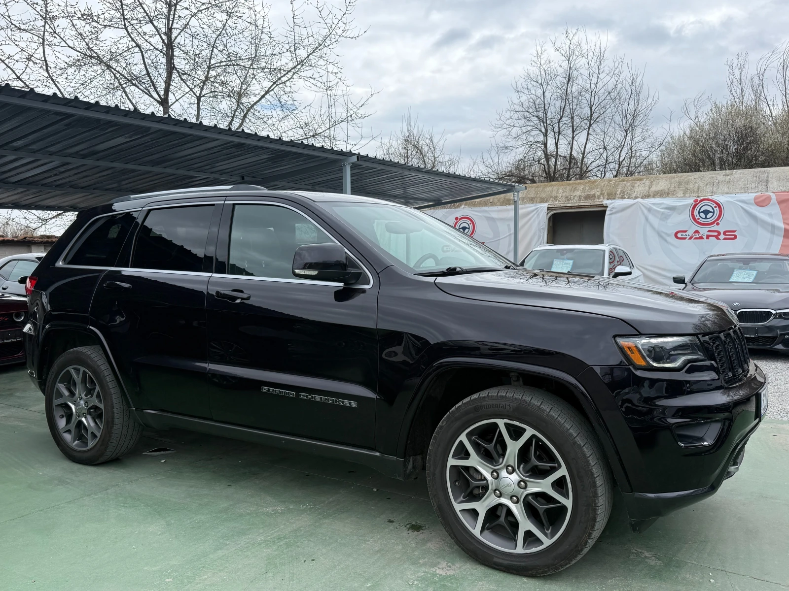 Jeep Grand cherokee 5.7 HEMI, HIGH ALTITUDE, снимка 3 - Автомобили и джипове - 54157484