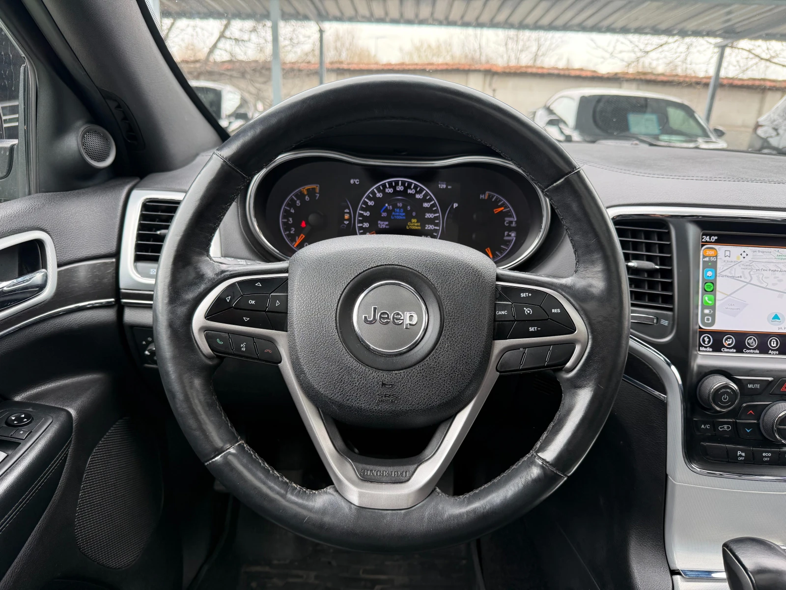 Jeep Grand cherokee 5.7 HEMI, HIGH ALTITUDE, снимка 11 - Автомобили и джипове - 54157484