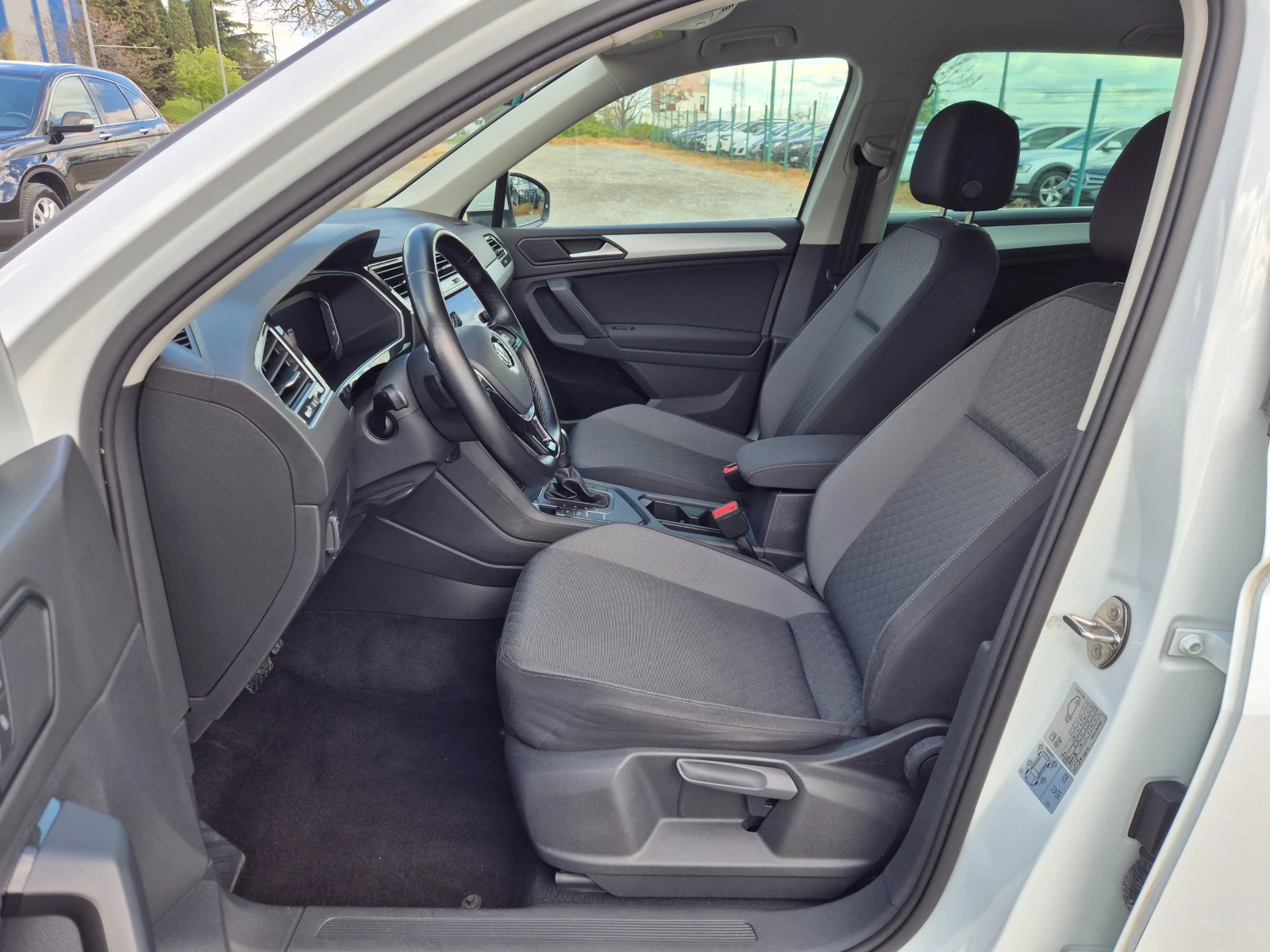 VW Tiguan 2.0TDI R-Line DSG | Mobile.bg � ����������� 13