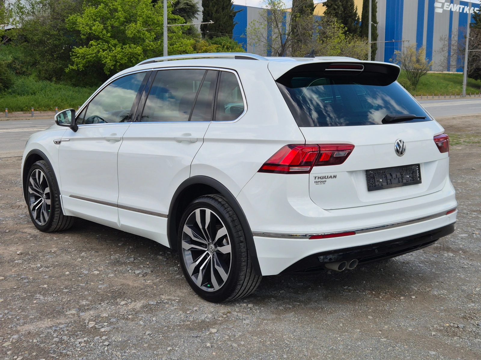 VW Tiguan 2.0TDI R-Line DSG | Mobile.bg � ����������� 3