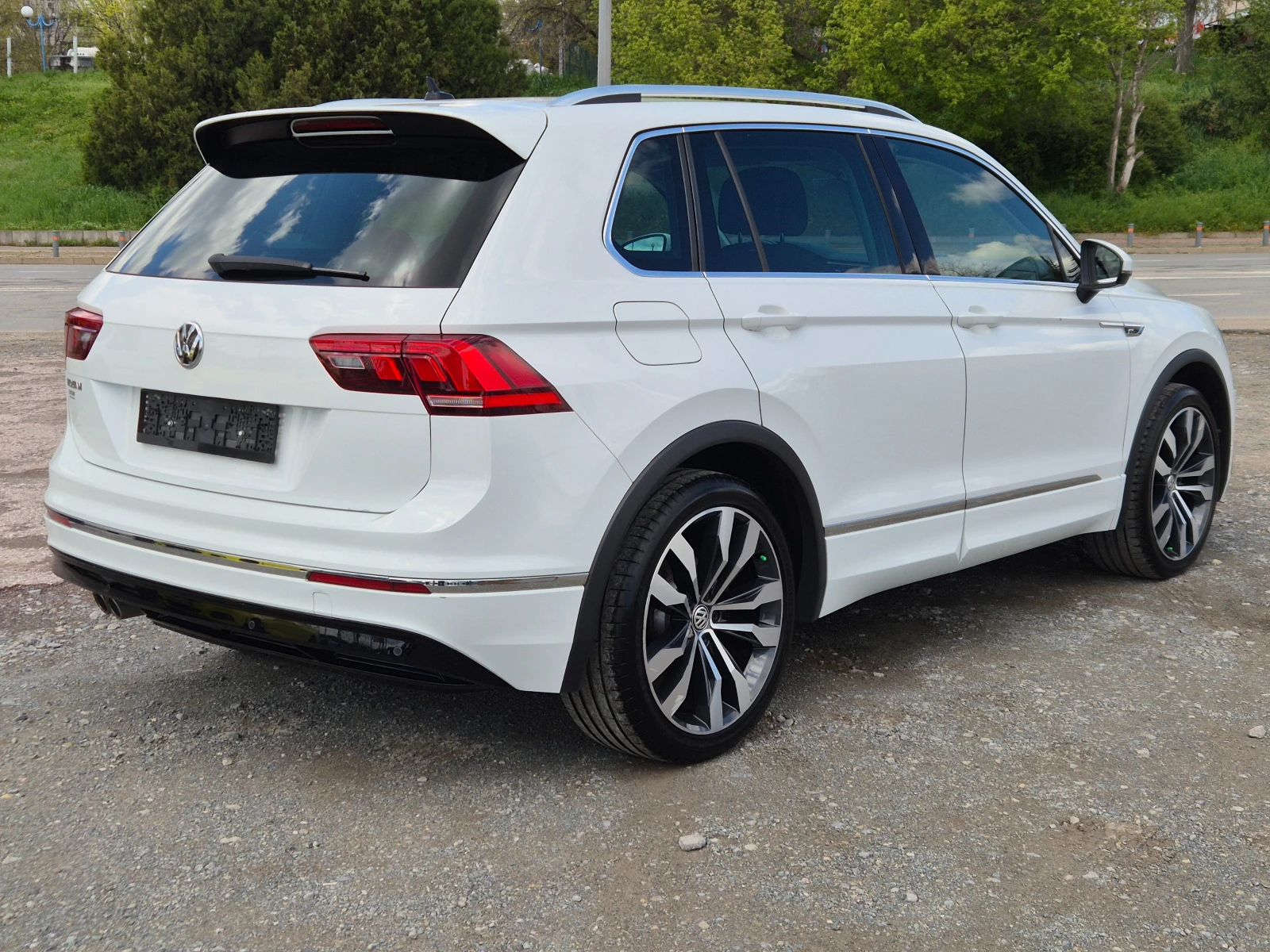 VW Tiguan 2.0TDI R-Line DSG | Mobile.bg � ����������� 5