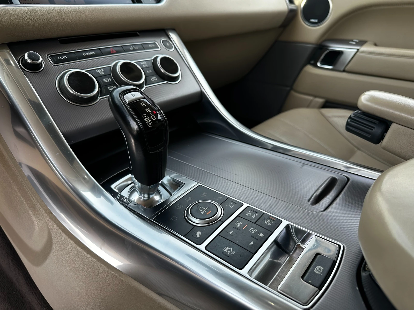 Land Rover Range Rover Sport 3.0d 292 к.с. , снимка 13 - Автомобили и джипове - 54616241