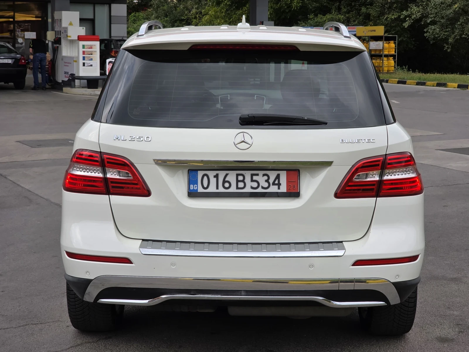 Mercedes-Benz ML 250 Топ състояние лизинг 100% одобрение, снимка 8 - Автомобили и джипове - 56046168