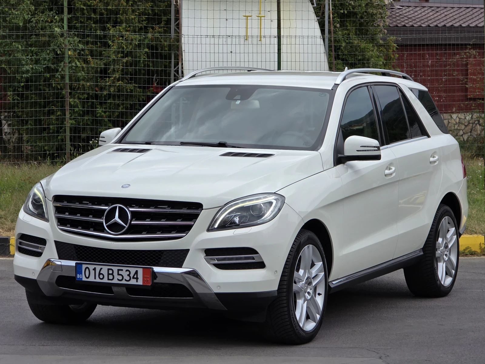 Mercedes-Benz ML 250 Топ състояние лизинг 100% одобрение, снимка 5 - Автомобили и джипове - 56046168