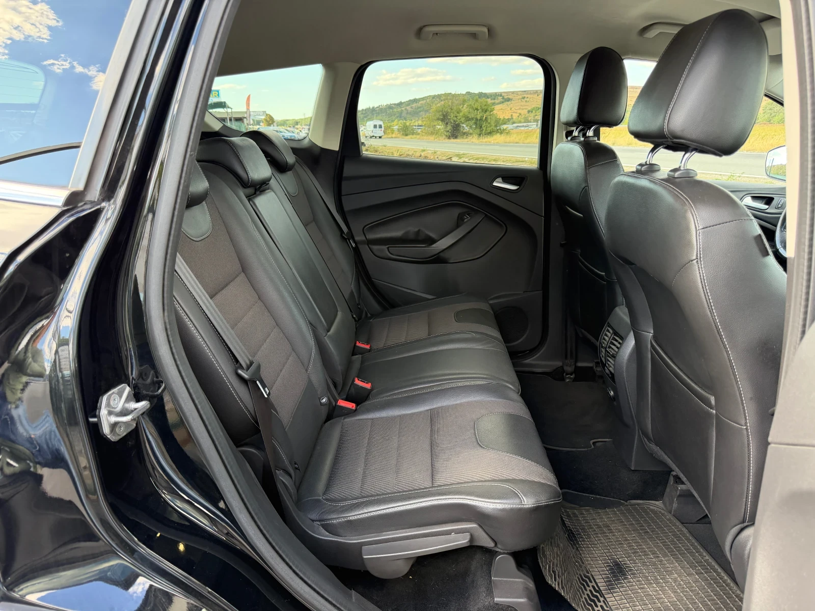 Ford Kuga 2.0 TDCI, снимка 10 - Автомобили и джипове - 56219568