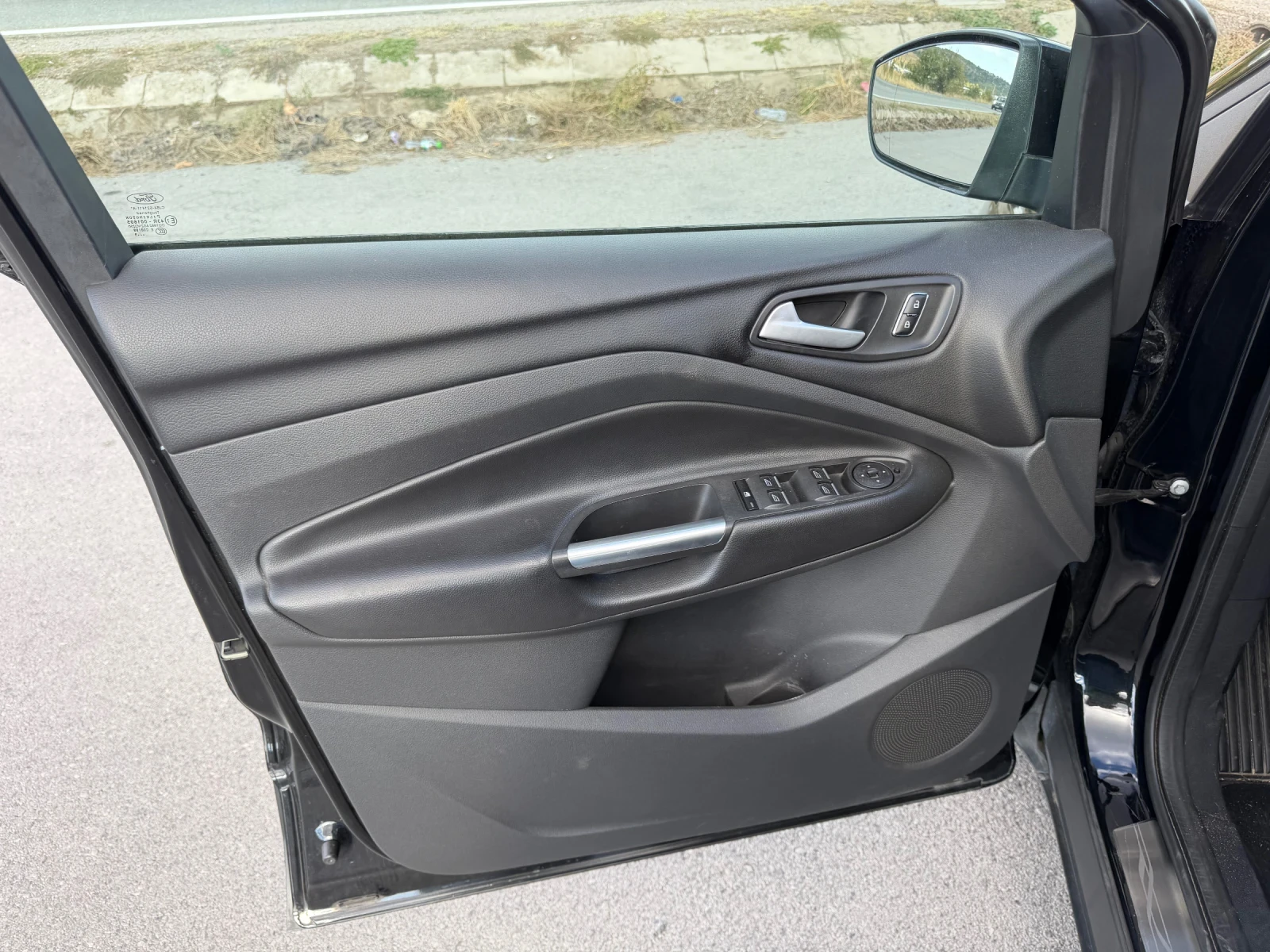 Ford Kuga 2.0 TDCI, снимка 16 - Автомобили и джипове - 56219568
