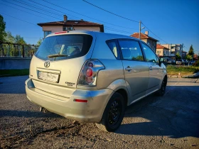 Toyota Corolla verso, снимка 8