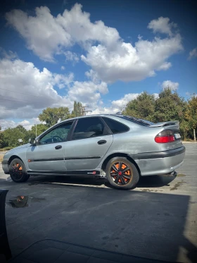 Renault Laguna 2.0 бензин , снимка 9