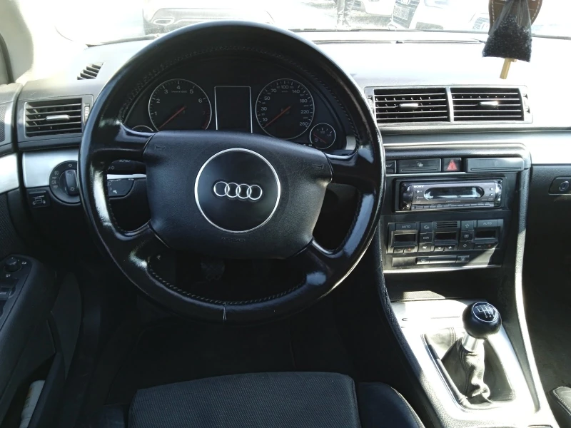 Audi A4 2.0i LPG, снимка 10 - Автомобили и джипове - 47329027