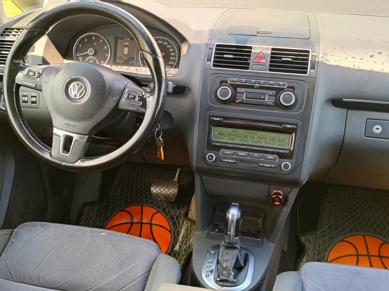 VW Touran Метан, снимка 6 - Автомобили и джипове - 47860975