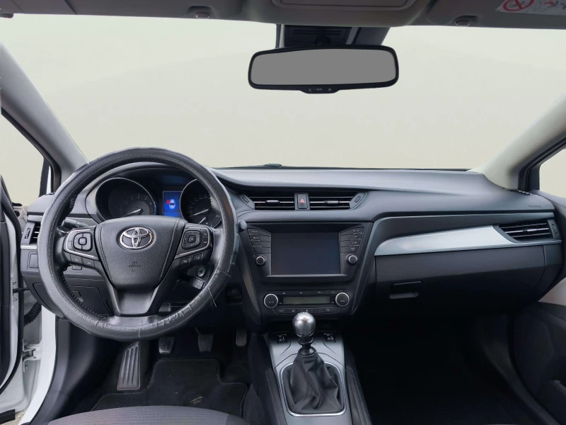 Toyota Avensis 1.6, снимка 9 - Автомобили и джипове - 52473597