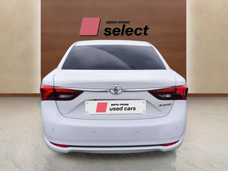 Toyota Avensis 1.6, снимка 3 - Автомобили и джипове - 52473597