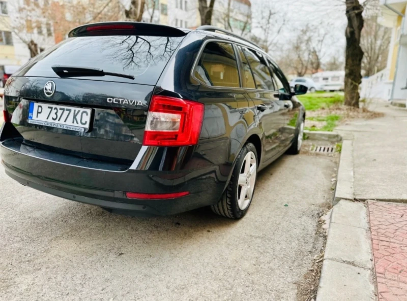 Skoda Octavia 1.6 tdi, снимка 6 - Автомобили и джипове - 52564923