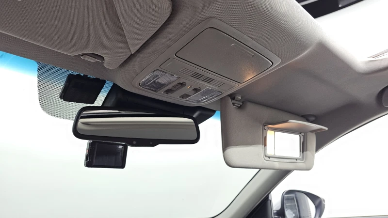 Honda Accord 10th Generation 2.0 Hybrid, снимка 12 - Автомобили и джипове - 52632147