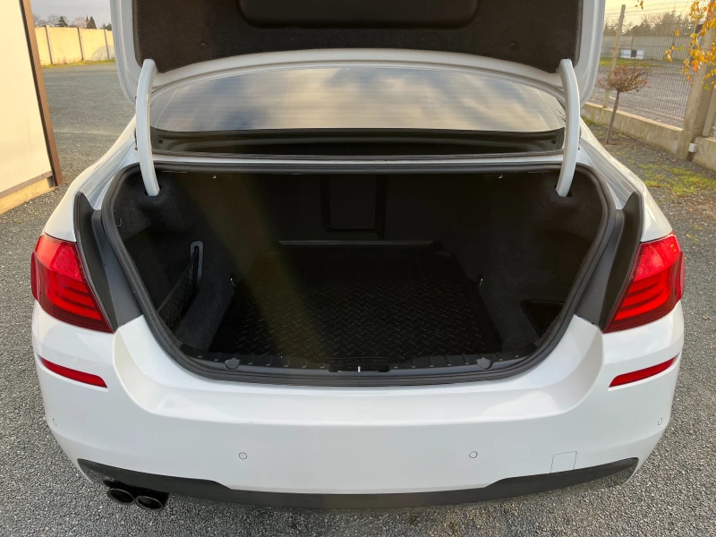BMW 520 D-M пакет, Заводски, снимка 15 - Автомобили и джипове - 52858658