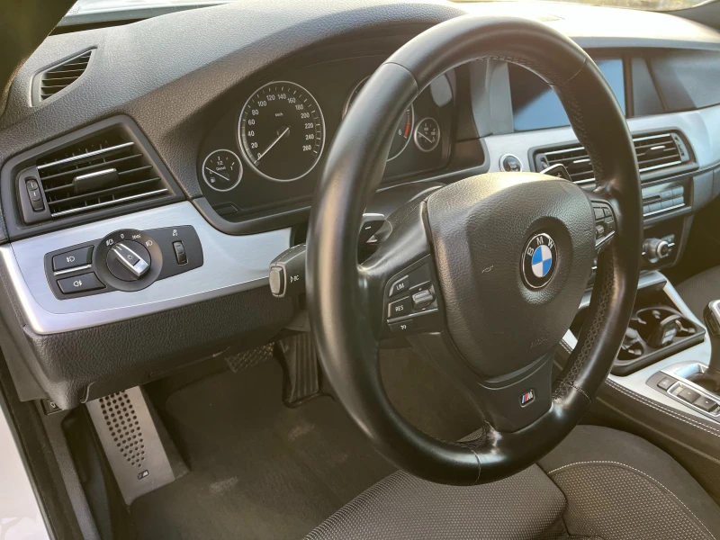 BMW 520 D-M пакет, Заводски, снимка 12 - Автомобили и джипове - 52858658