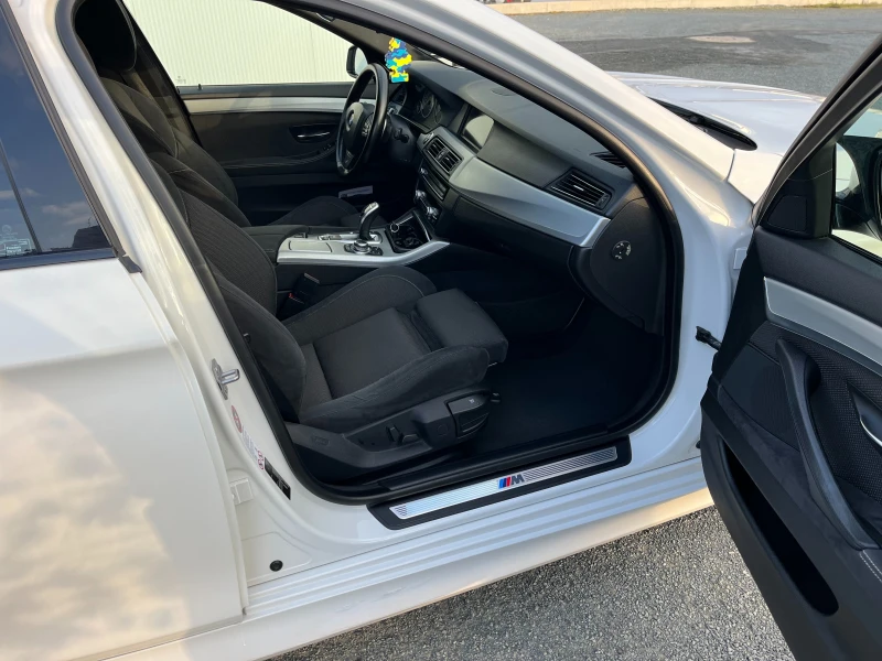 BMW 520 D-M пакет, Заводски, снимка 7 - Автомобили и джипове - 52858658