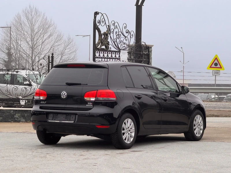 VW Golf 1.6TDI ИТАЛИЯ, снимка 12 - Автомобили и джипове - 53288269