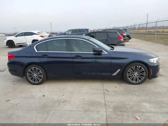 BMW 530 * РЕКАРО* ШИБИДАХ* KEYLESS* ПОДГРЕВ* КАМЕРА* , снимка 8 - Автомобили и джипове - 53925442