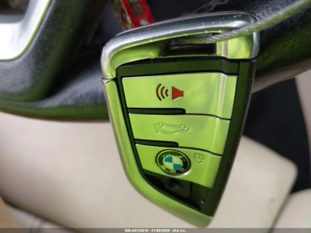 BMW 530 * РЕКАРО* ШИБИДАХ* KEYLESS* ПОДГРЕВ* КАМЕРА* , снимка 14 - Автомобили и джипове - 53925442