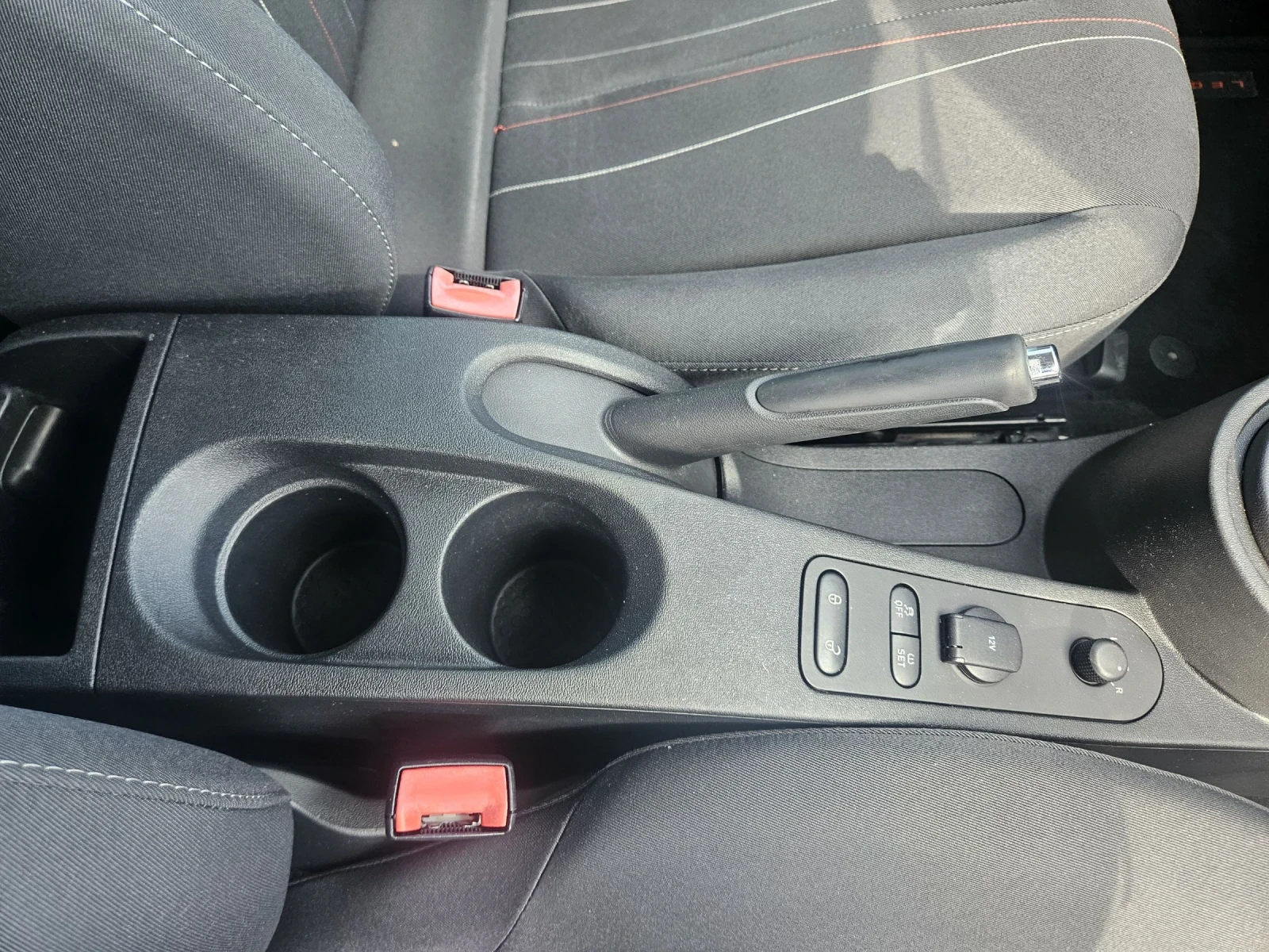 Seat Leon 1.6 TDI / 105 �. �.  COPA | Mobile.bg � ����������� 13